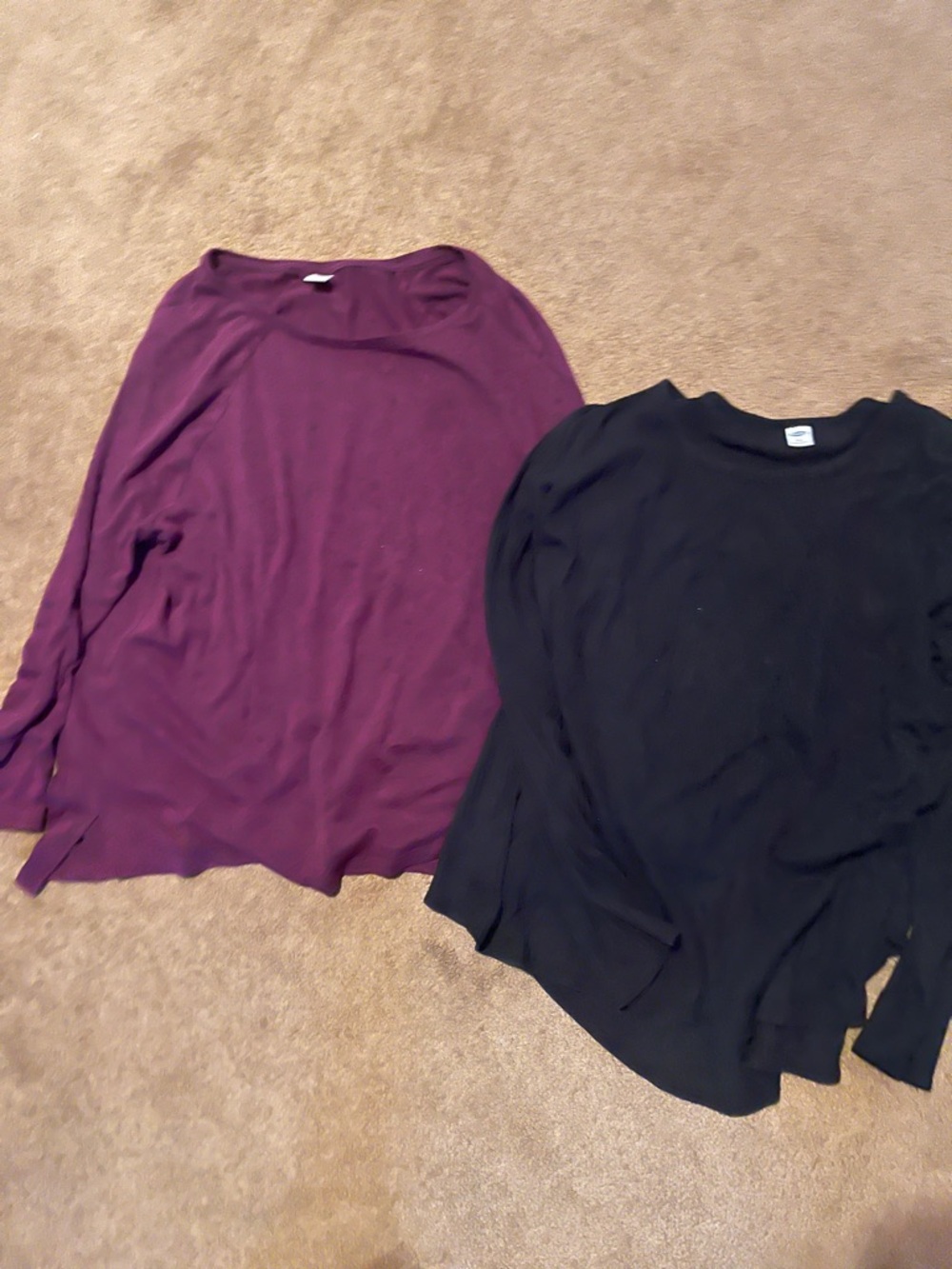 Old Navy Ribbed Long Sleeve Top in Black and Plum
